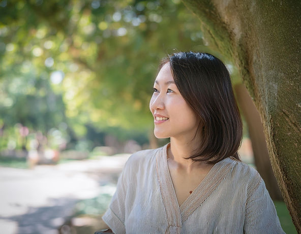 適度運動： 如散步、瑜伽，有助於提升情緒。